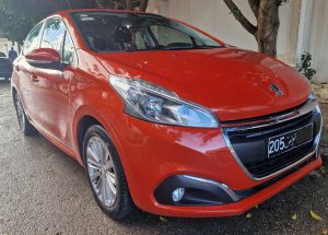 Peugeot 208 Style Rouge 2018 – 82 000 km – El Menzah 9 – 31000 DT