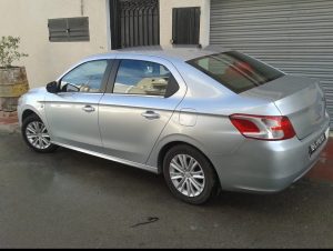 Peugeot 301 2015 Essence 5 CV – 134000 Km – Sousse – 23000 DT