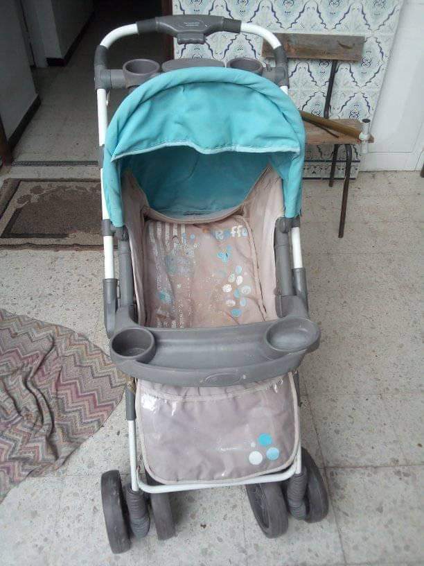 Poussette-occasion-Bejawa-120-dinars-proxity.tn-annonces-tunisie-equipement-bebe-a-vendre