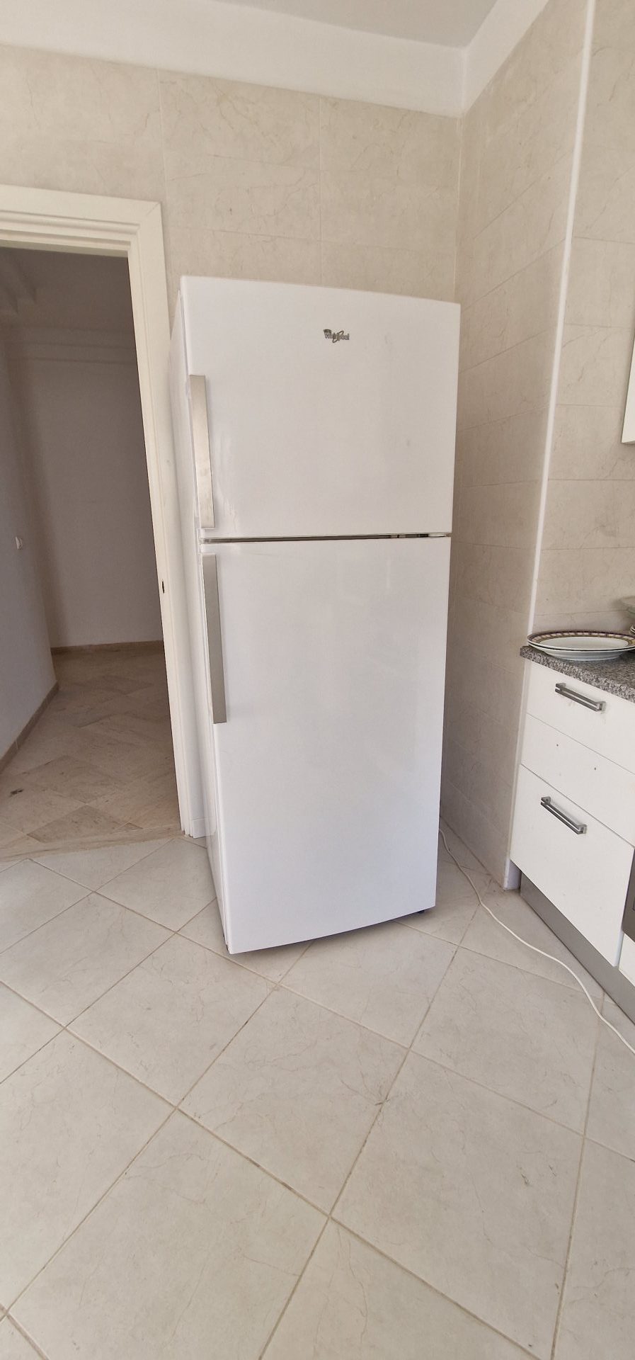 Refrigerateur-Whirlpool-A-vendre-aux-Jardins-de-Carthage-1300-DT-1