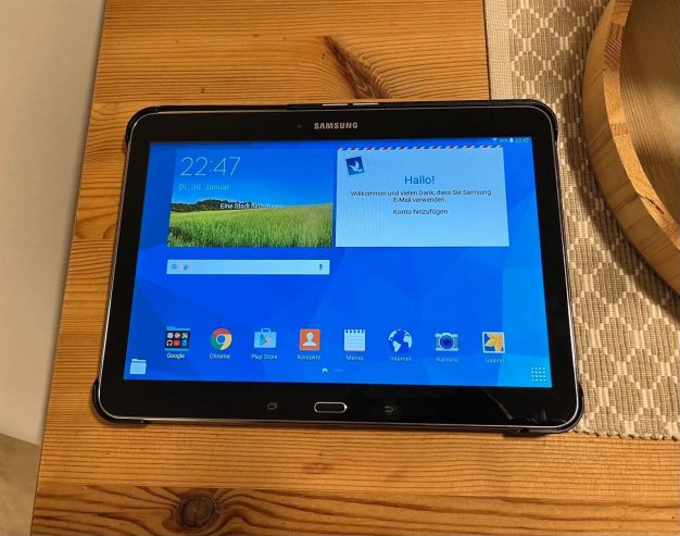 Samsung-Galaxy-Tab-4-10.1-Etat-Neuf-16Go-Occasion-Tunis-260-DT