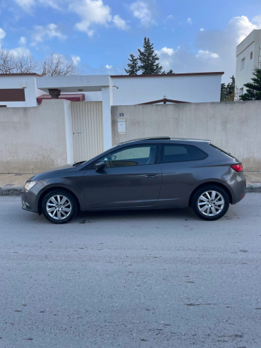 Seat Leon SC 2016 – 105 000 km – Mutuelleville – 46 500 DT (Négociable)