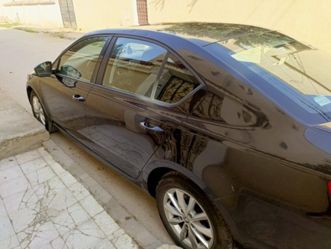 Skoda-Octavia-Essence-2015-Manouba-41000-dinars-5