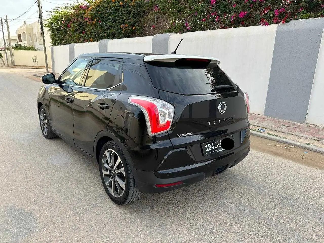 Ssangyong-Tivoli-2015-188000-Km-Sfax-45000-dinars-proxity.tn-annonces-tunisie-voiture-occasion-a-vendre-4