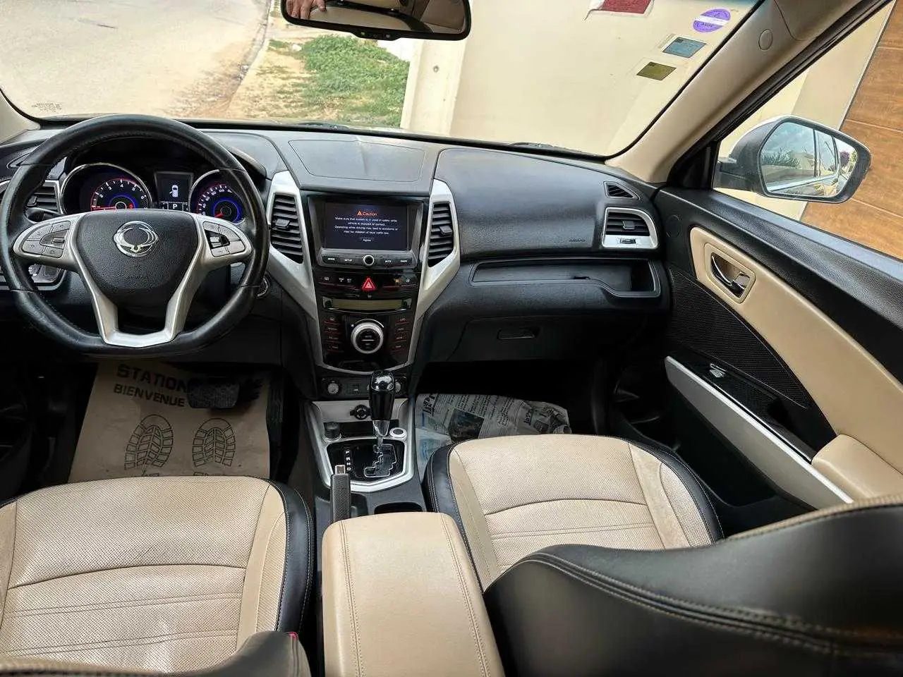 Ssangyong-Tivoli-2015-188000-Km-Sfax-45000-dinars-proxity.tn-annonces-tunisie-voiture-occasion-a-vendre-5