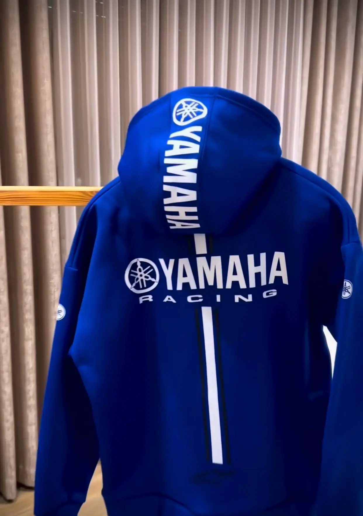 Sweat-a-Capuche-Yamaha-Racing-Bleu-Neuf-Tunisie-Livraison-24h-80-DT