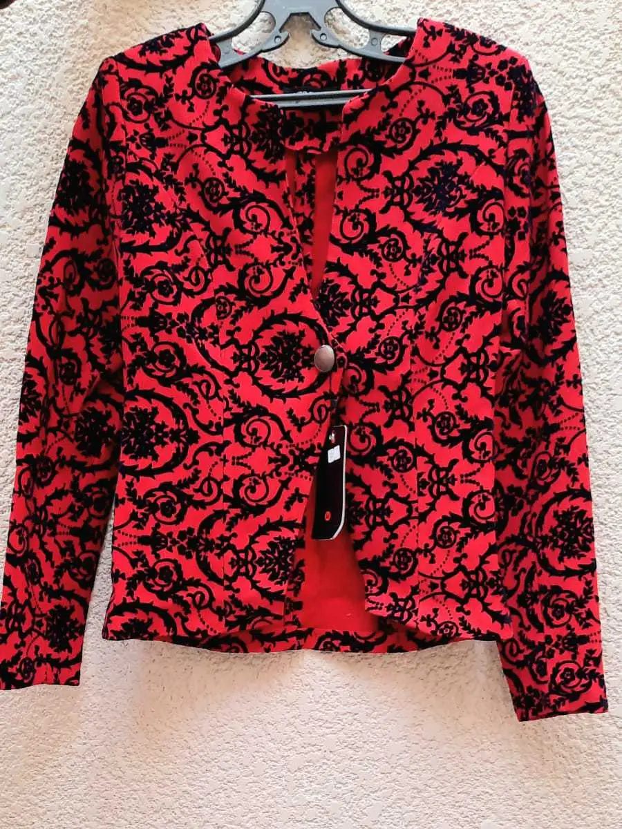 Veste-rouge-Courte-a-Motifs-Noir-Taille-S-Mahdia-50-DT-proxity.tn-annonces-tunisie-vetements-a-vendre