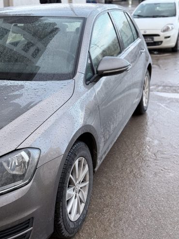 Volkswagen Golf 7 2015 Essence – El Mourouj – 47 000 DT