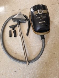 Aspirateur Rowenta Artec 1700W – 32 kPa – avec Accessoires – Ezzahra – 200 DT