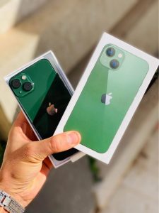 iPhone 13 128 Go Vert – État neuf – Batterie 100% – Tunis