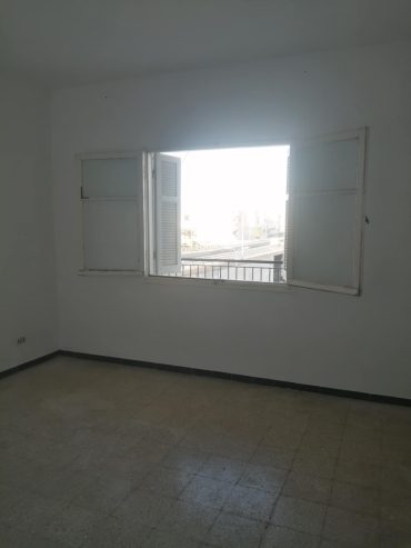 Appartement-lumineux-en-Tunisie-a-vendre-emplacement-ideal-a-El-Ouardia-6