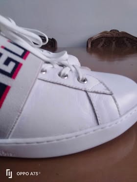 Baskets-Gucci-Ace-Stripe-Homme-Cuir-Blanc-Neuves-Pointure-44-250-DT-Tunis