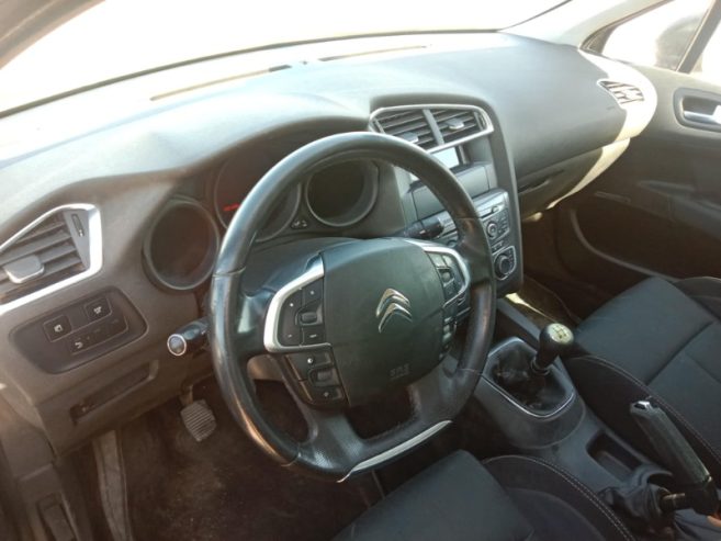 Berline-Citroen-C4-6CV-a-vendre-Tunis