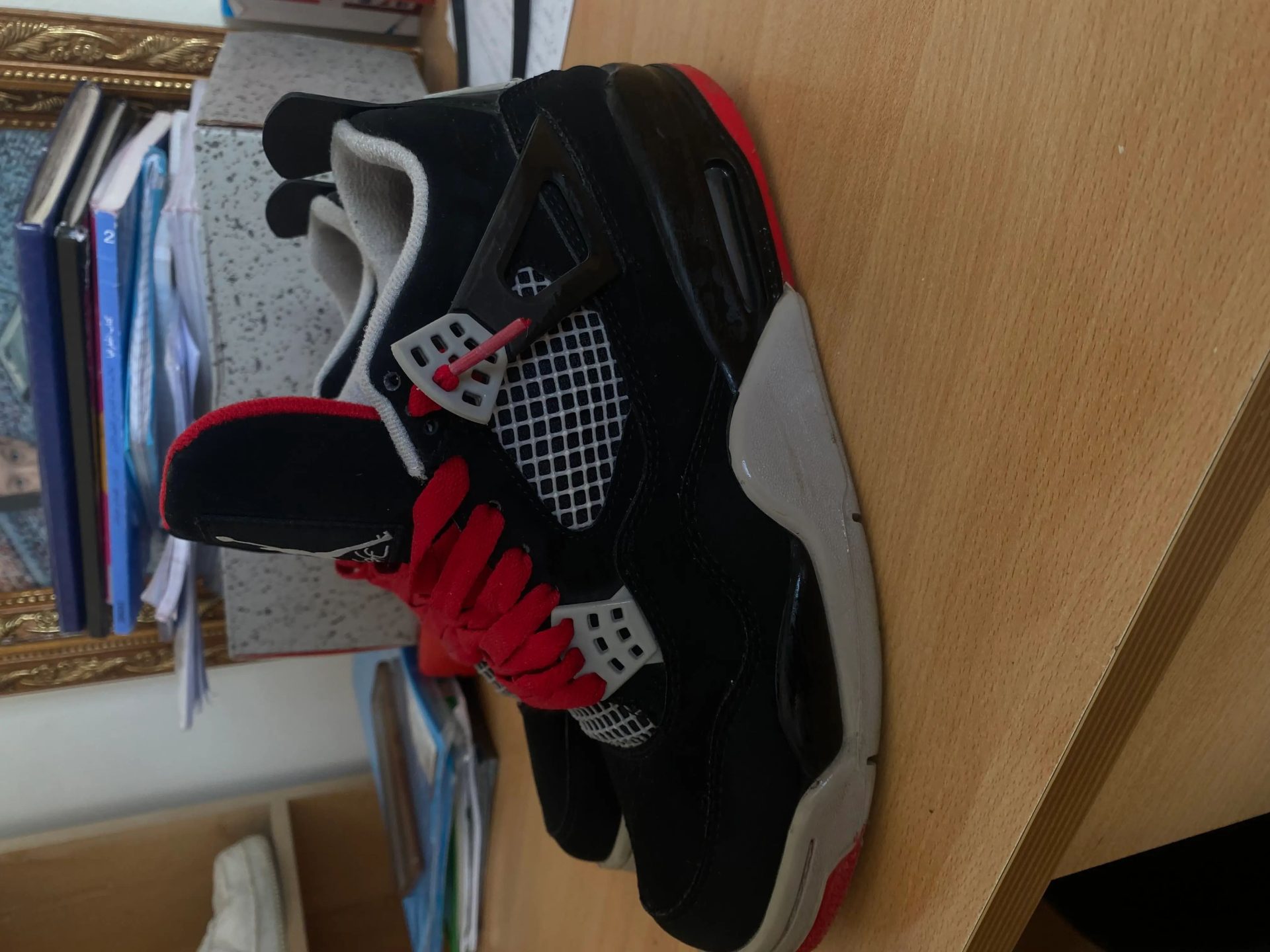 Chaussures-Nike-Air-Jordan-4-Retro-Bred-2019-–-Pointure-41-–-Excellent-Etat-–-70-DT-–-Denden-1