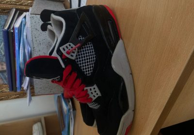 Chaussures Nike Air Jordan 4 Retro Bred 2019