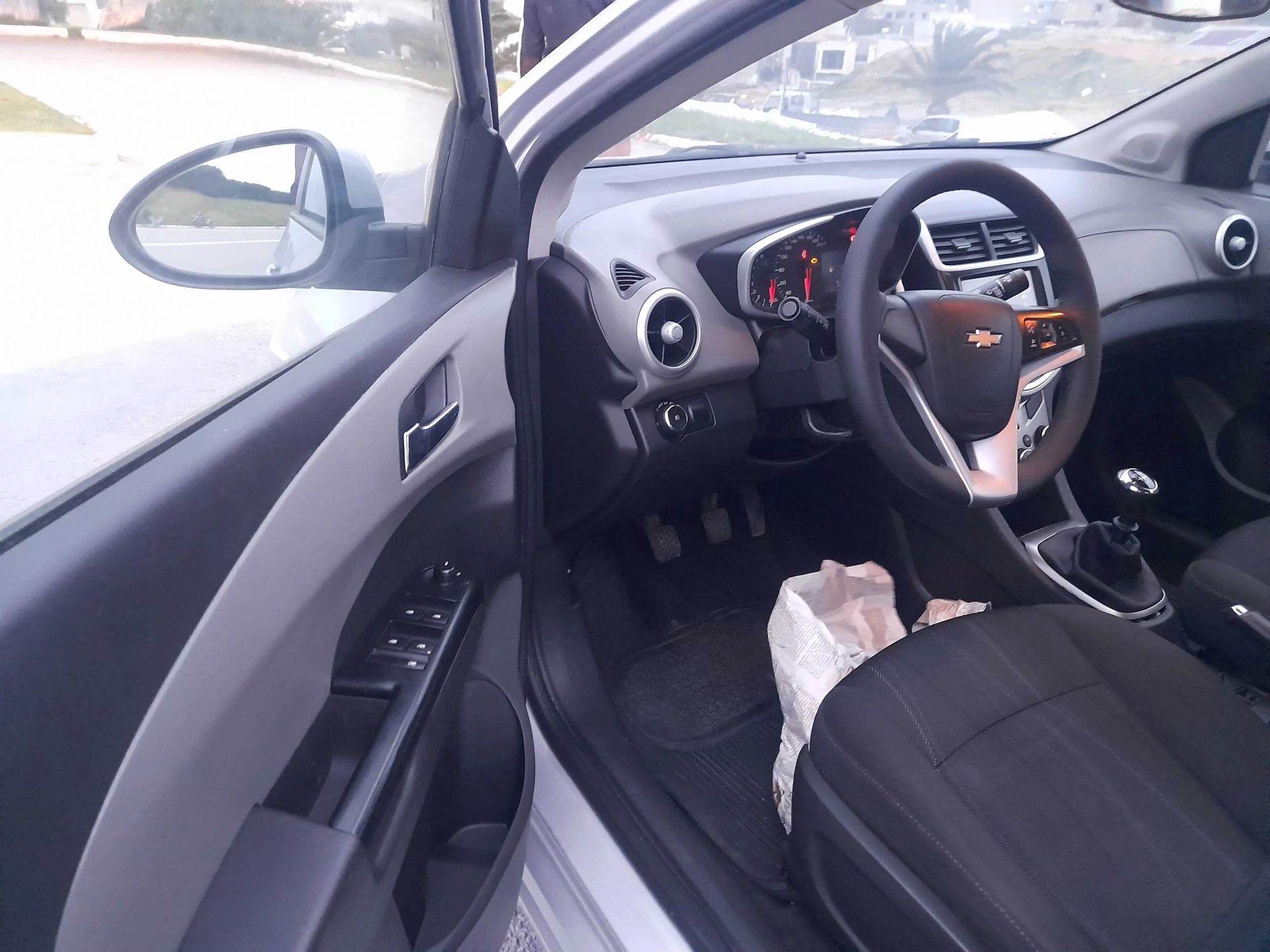 Chevrolet-Sonic-2022-a-Vendre-80-000-Km-Premiere-Main-39-000-DT-Negociable-8