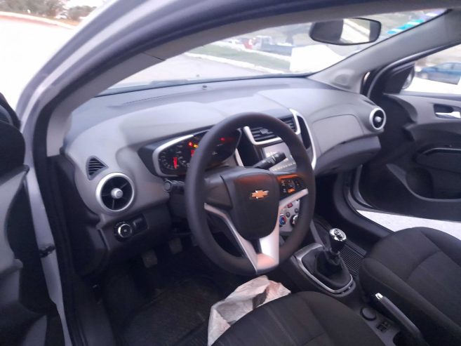 Chevrolet-Sonic-2022-a-Vendre-80-000-Km-Premiere-Main-39-000-DT-Negociable-9