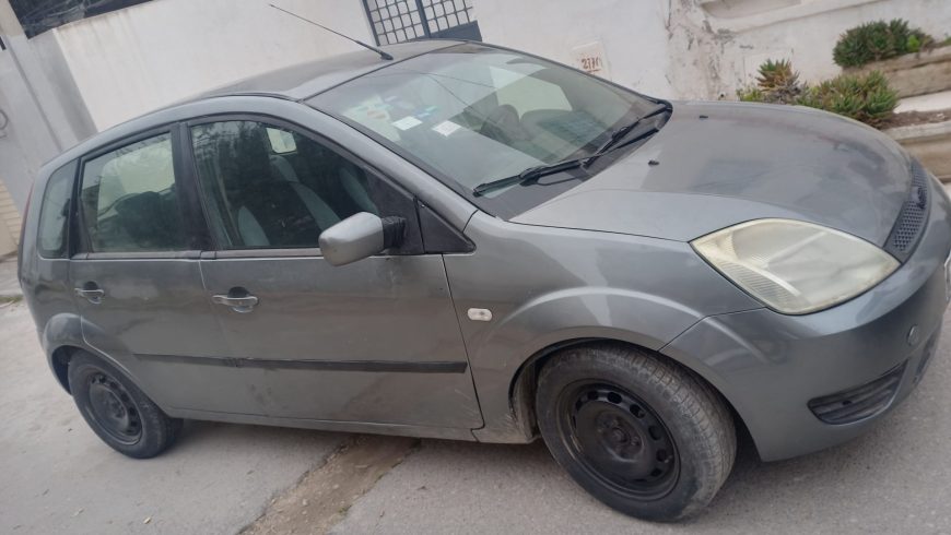 Ford-Fiesta-2001-Essence-Manouba