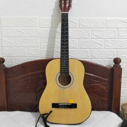 Guitare-Acoustique-Rocket-Music-XF201CN-Bon-etat-Bembla-Monastir-260-DT