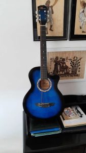 Guitare Acoustique d’Occasion – Bon État – Raoued – 70 DT