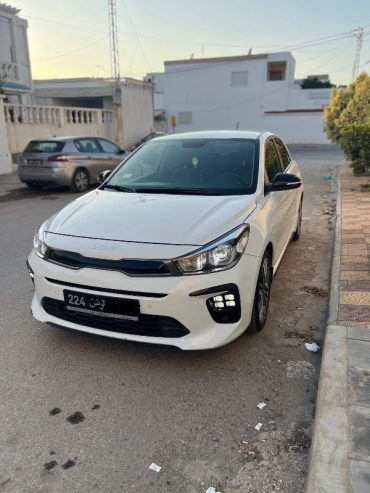 Kia-Rio-GT-Line-2021-72-300-Km-Essence-5-CV-Tunis-62-000-DT-Negociable-1