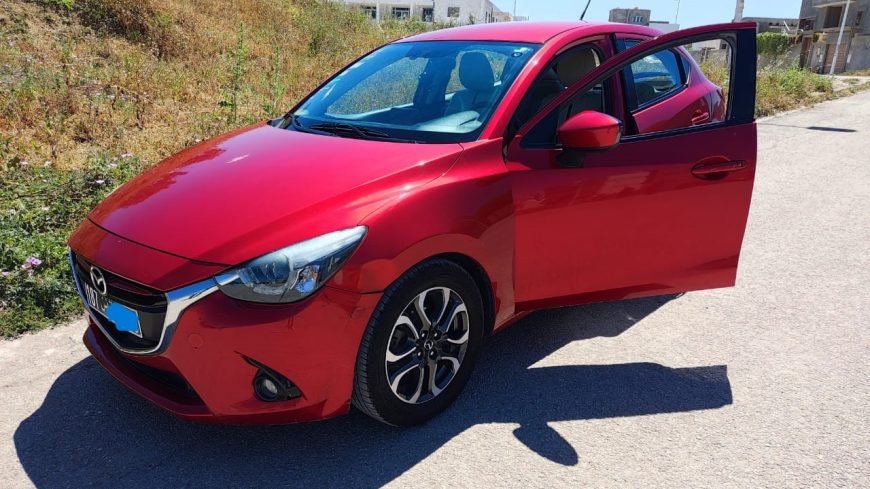 Mazda-2-Skyactiv-2016-Boite-Auto-197-000-Km-Toutes-Options-El-Mourouj-34-000-DT-3