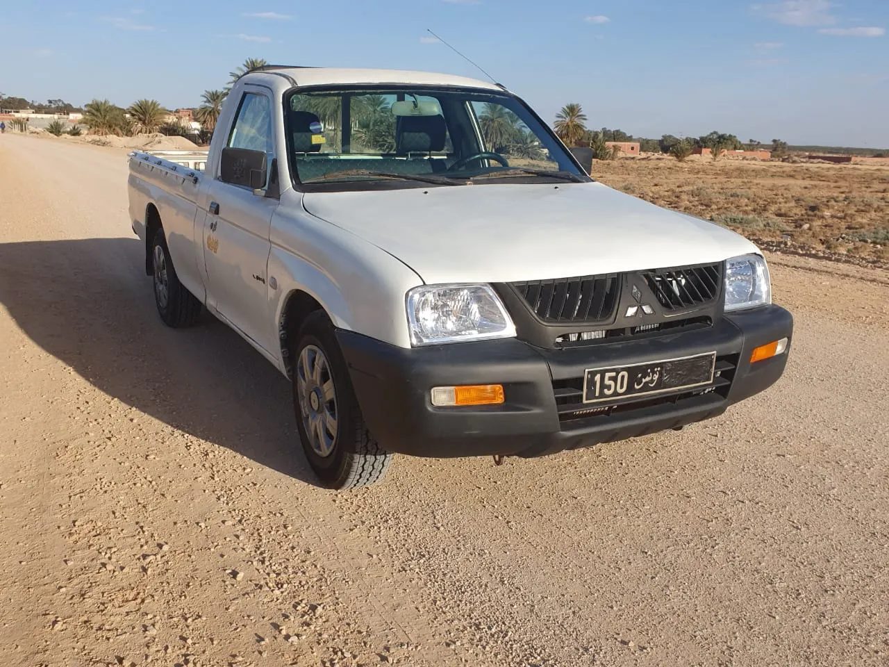 Mitsubishi-L200-Simple-Cabine-2011-220.000-Km-10-CV-Diesel-Kebili-28000-DT-5