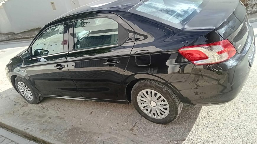 Peugeot-301-Essence-2017-Prix-22000-DT-La-Soukra-Ariana