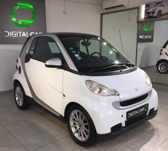 Smart-Fortwo-Occasion-BVA-Toit-Panoramique-2010-26800-DT-La-Marsa-2