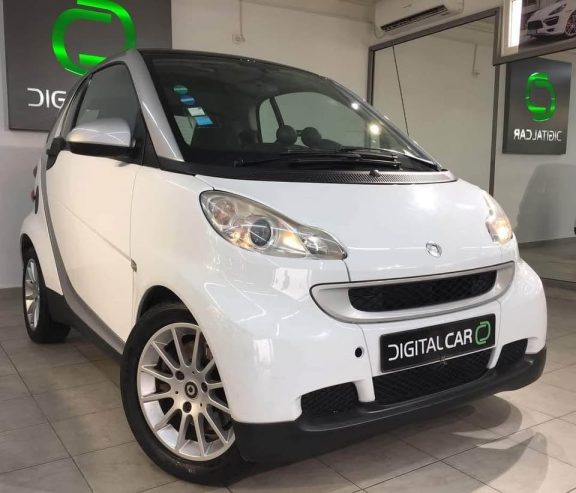 Smart-Fortwo-Occasion-BVA-Toit-Panoramique-2010-26800-DT-La-Marsa-4