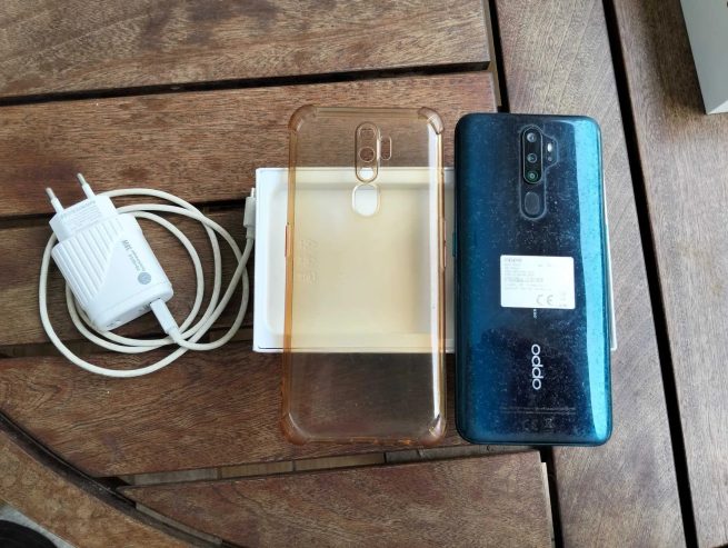 Smartphone-OPPO-A9-a-Vendre-Bon-Etat-Avec-Paquet-et-Chargeur-Jardins-del-Menzah-1