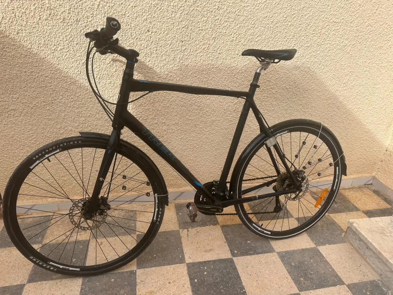 Velo-de-Ville-Trek-FX-Excellent-Etat-Shaloul-750-DT-1