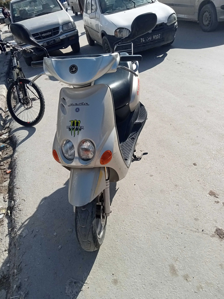 Annonce-Moto-Yamaha-Ovetto-2004-scooter-urbain-au-charme-vintage-et-entretien-reduit