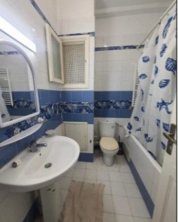 Appartement-meube-a-louer-El-Aouina-Salle-de-bain