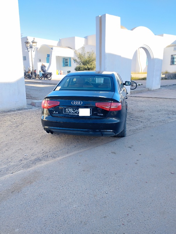 Audi-A4-Tiptronic-essence-en-vente-a-Djerba-220000-km-50000-DT