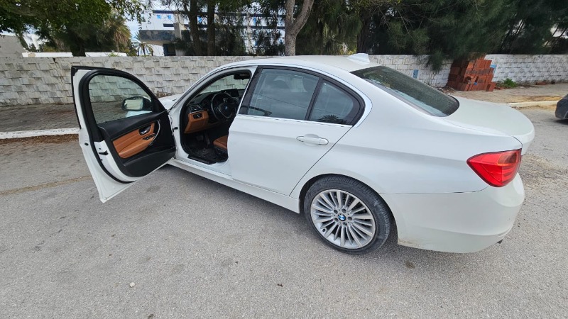 BMW-Serie-3-2014-Luxury-Line-avec-options-haut-de-gamme-camera-de-recul-et-regulateur-de-vitesse