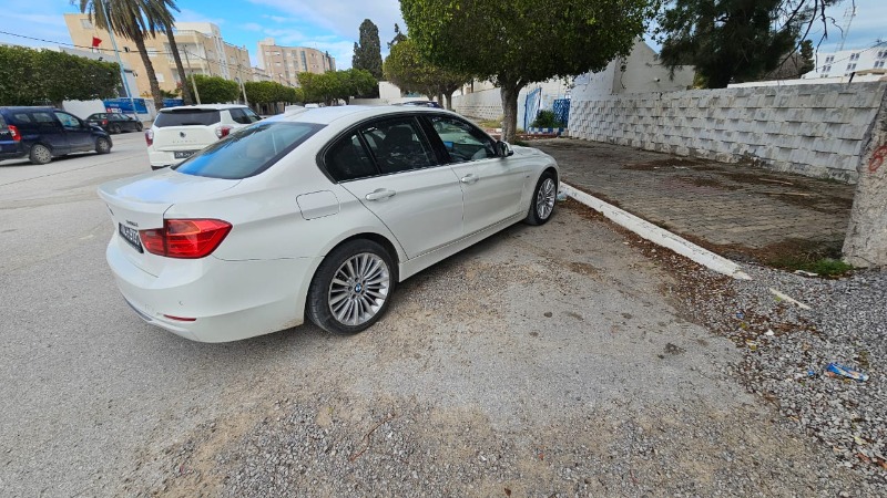 BMW-Serie-3-2014-Luxury-Line-voiture-bien-entretenue-a-vendre-a-Monastir