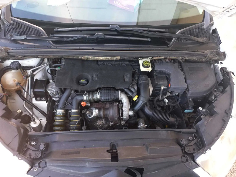 Citroen-C4-e-HDi-2011-a-vendre-en-Tunisie-–-Moteur-Diesel