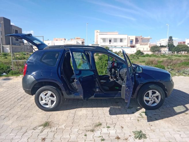 Dacia-Duster-2011-Diesel-Voiture-occasion-a-vendre-a-Hammam-Chatt-Prix-36-000-DT-1