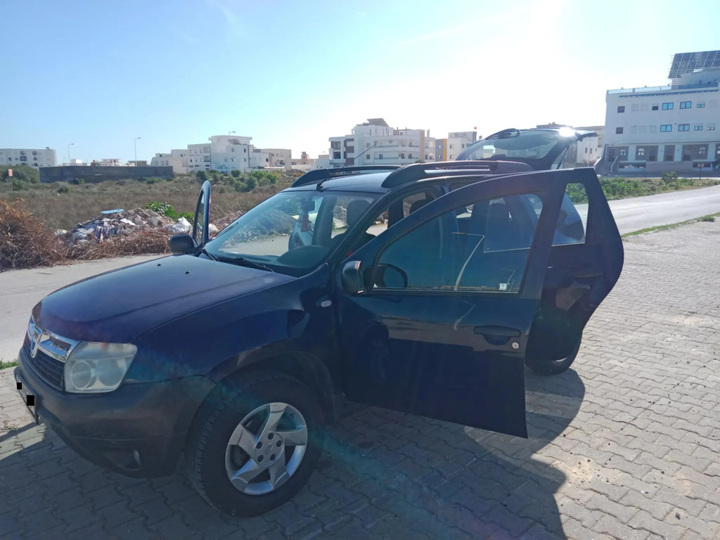 Dacia-Duster-2011-Diesel-Voiture-occasion-a-vendre-a-Hammam-Chatt-Prix-36-000-DT-5