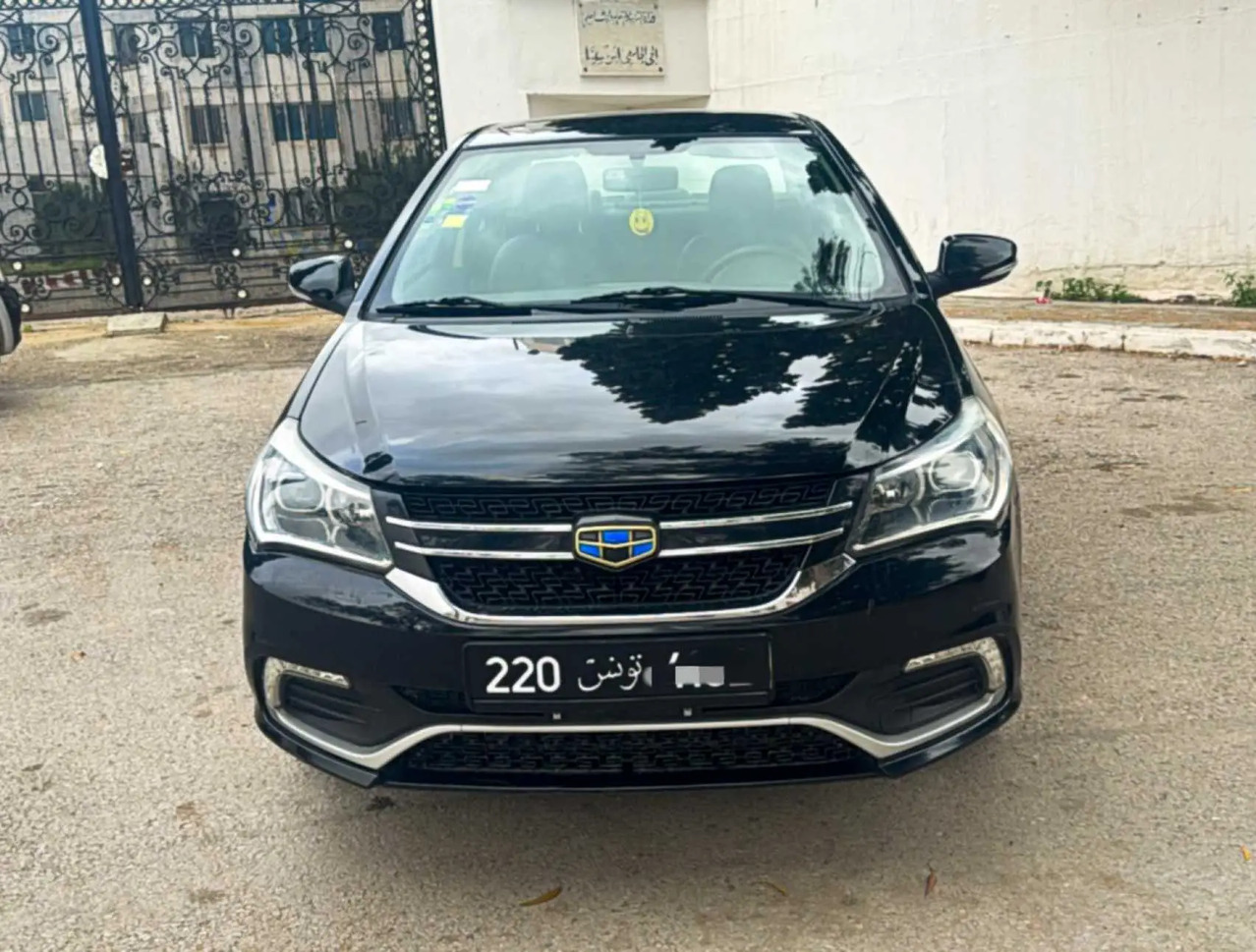 Geely-GC6-2022-essence-6-CV-a-vendre-en-Tunisie-100000-km-toutes-options