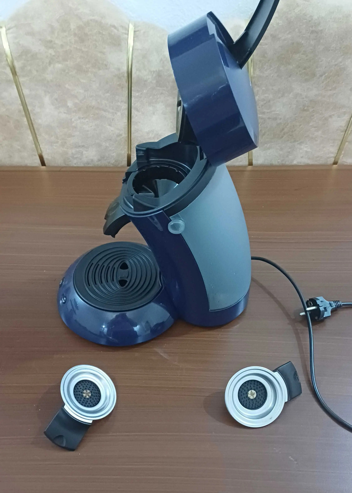 Machine-a-cafe-Philips-Senseo-a-dosette-bleu-180-DT-A-vendre-Hammam-Chatt-2