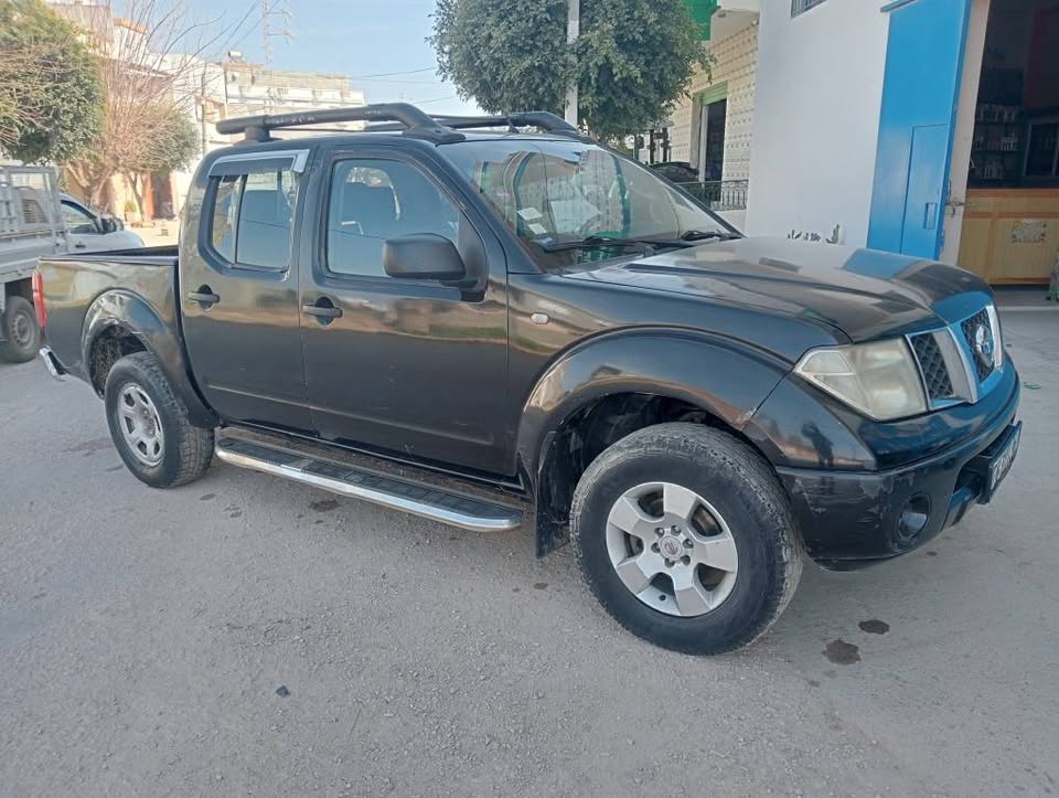 Nissan-Navara-2007-robuste-et-fiable-en-vente