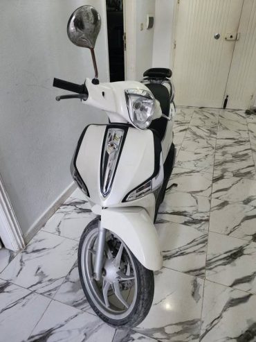 Offre-scooter-pas-cher-Monastir-Piaggio-Liberty-S-50