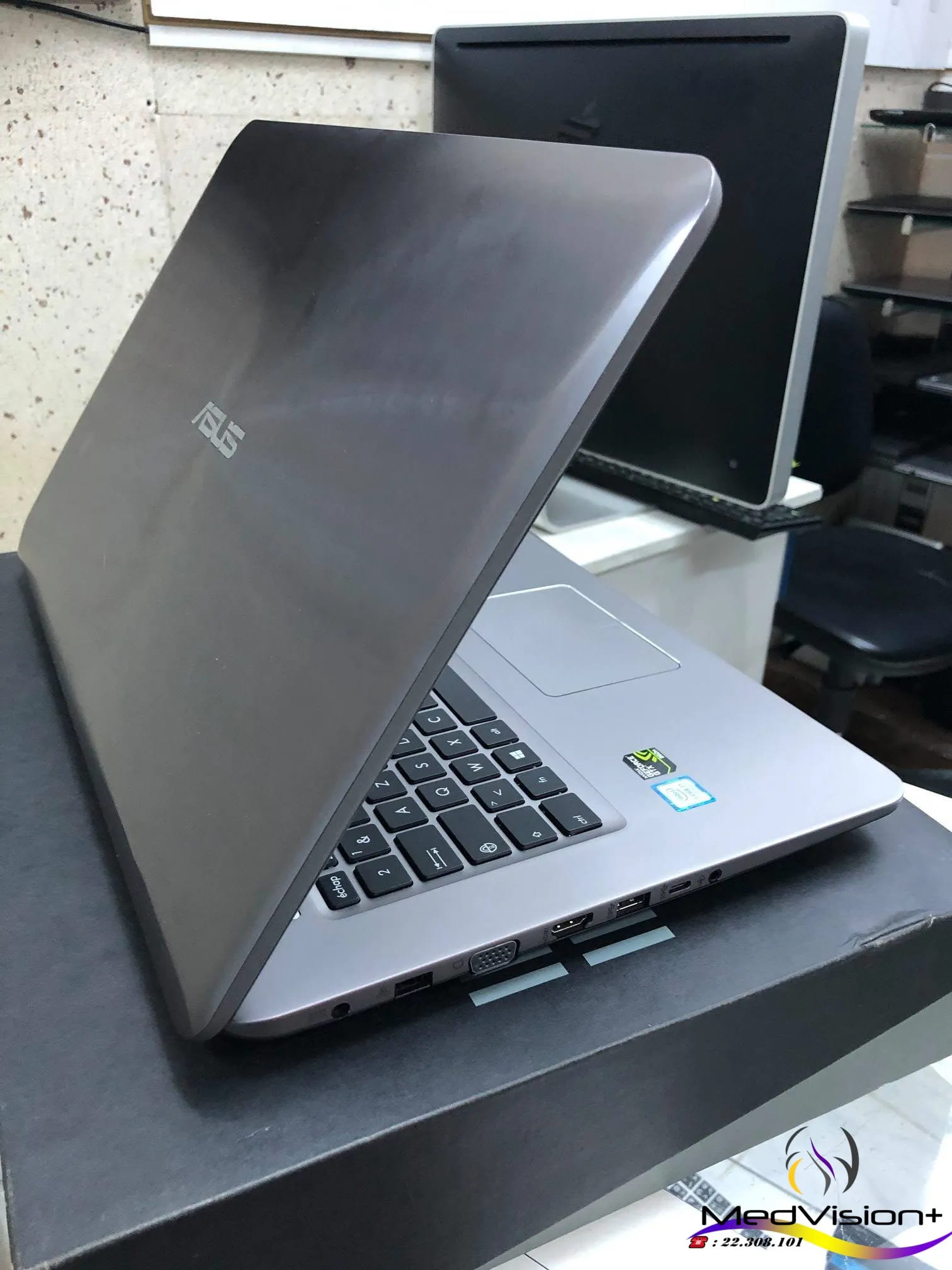 PC-portable-ASUS-X756U-a-vendre-en-Tunisie-ecran-17-pouces-i7-7eme-generation