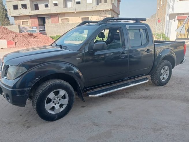 Pick-up-4×4-Nissan-Navara-2007-moteur-neuf