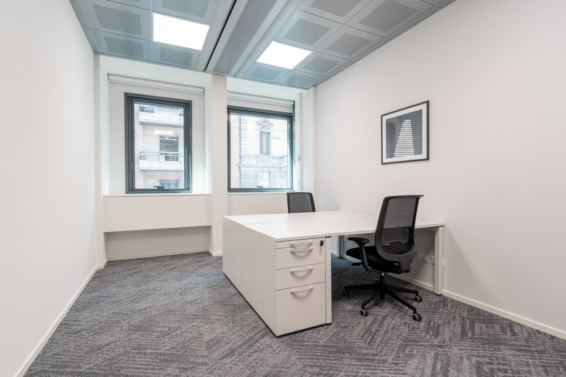 Regus-Milan-Via-Broletto-5546-Milan-Italy-Small-Office-2