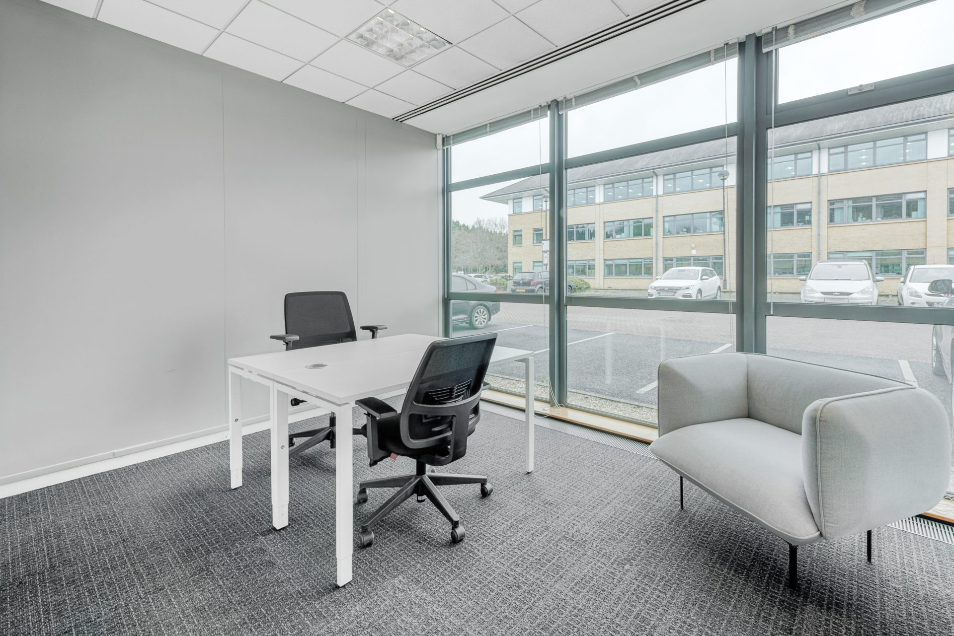 Regus-Quatro-House-216-Frimley-UK-Small-Office