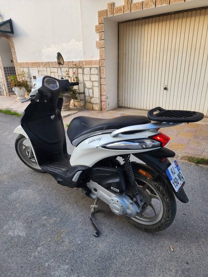 Scooter-Piaggio-Liberty-S-50-en-excellent-etat-Tunisie