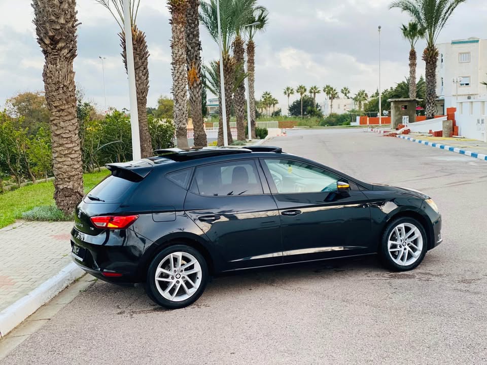 Toit-ouvrant-panoramique-Seat-Leon-Style-Plus